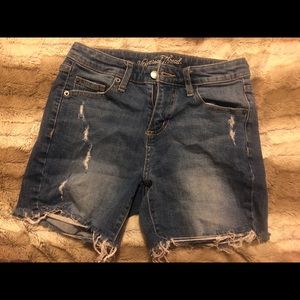 Universal Thread MID RISE BOYFRIEND JEAN SHORT